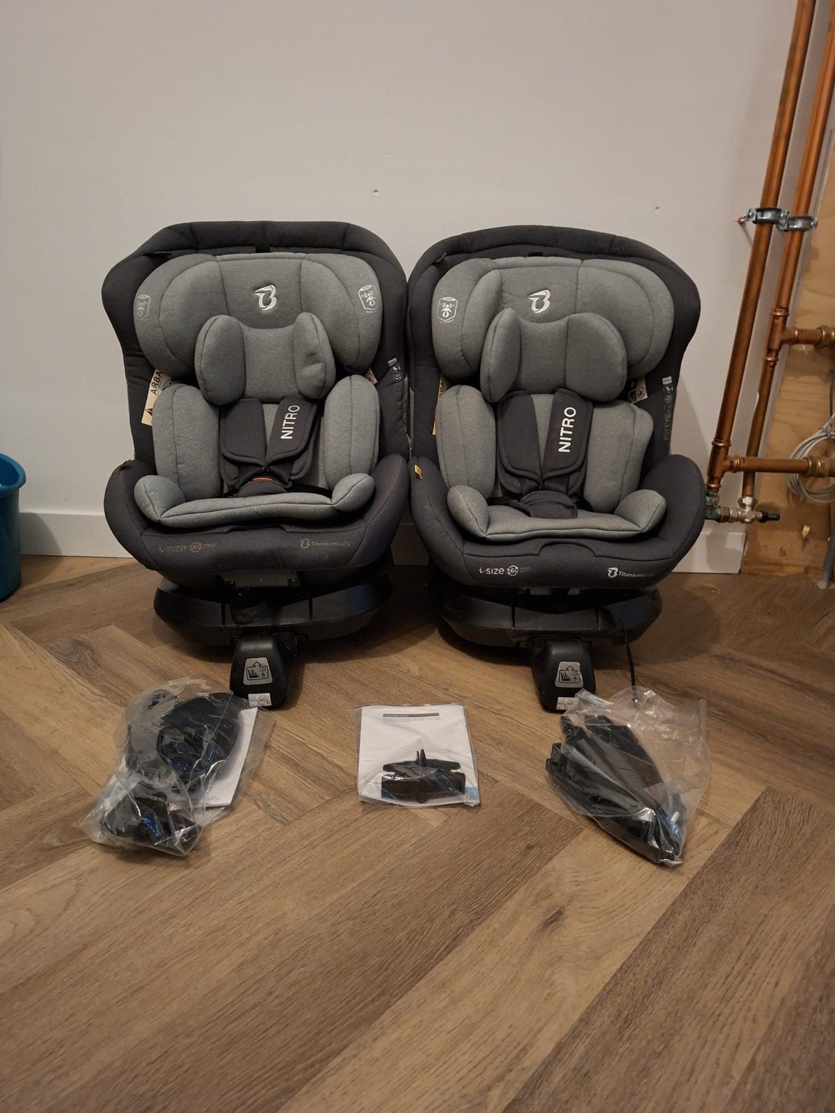 2x Titaniumbaby Nitro i-Size 360 autostoel z.g.a.n., Kinderen en Baby's, Autostoeltjes, Verstelbare rugleuning, Zo goed als nieuw