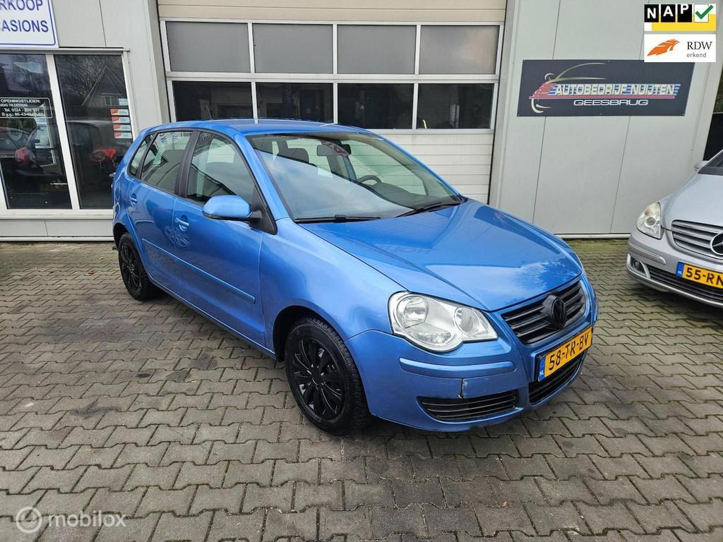Volkswagen Polo 1.2 Optive 5-DEURS.. AIRCO, Voorwielaandrijving, Elektrische ramen, 989 kg, Blauw