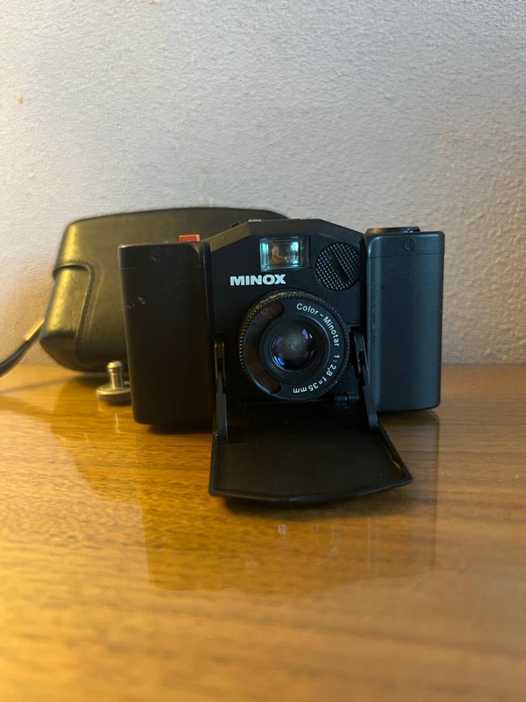 Minox 35 GL Compact Camera met Leren Hoes, Audio, Tv en Foto, Fotocamera's Analoog, Ophalen of Verzenden, Gebruikt, Compact, Overige Merken