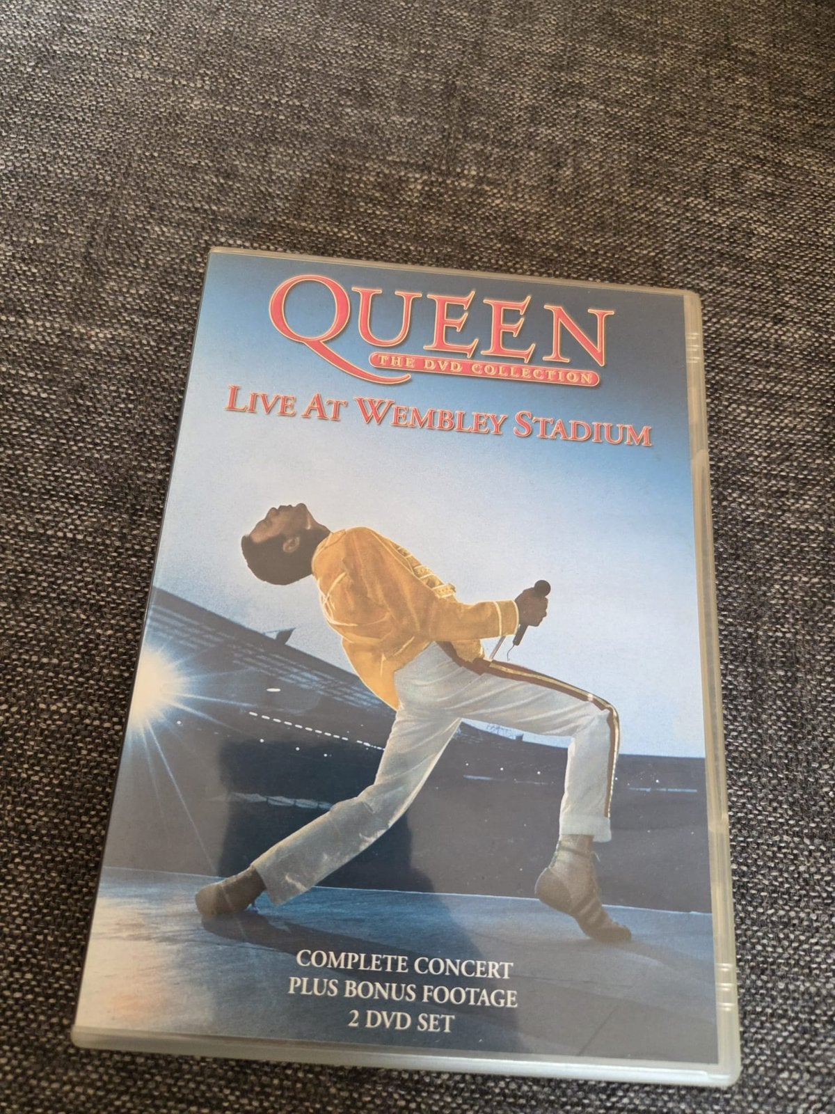 Queen - Live At Wembley Stadium  !!, Alle leeftijden, Ophalen, Zo goed als nieuw, Concert
