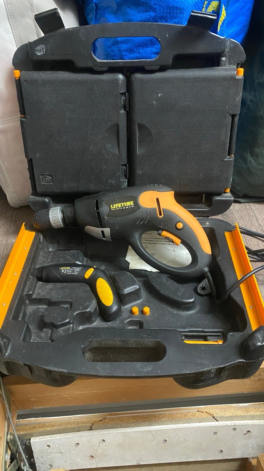 Lifetime Tools Klopboormachine 1050W met accessoires, Doe-het-zelf en Verbouw, Boormachine, Ophalen of Verzenden, Klopboormechanisme
