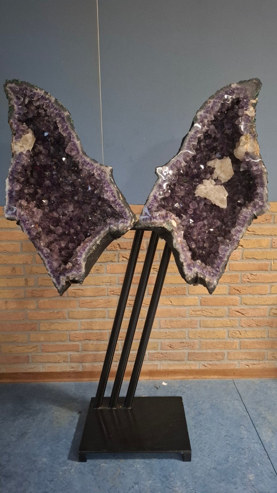 Grote Amethist Geode Vlinder op Standaard (106kg), Ophalen, Mineraal