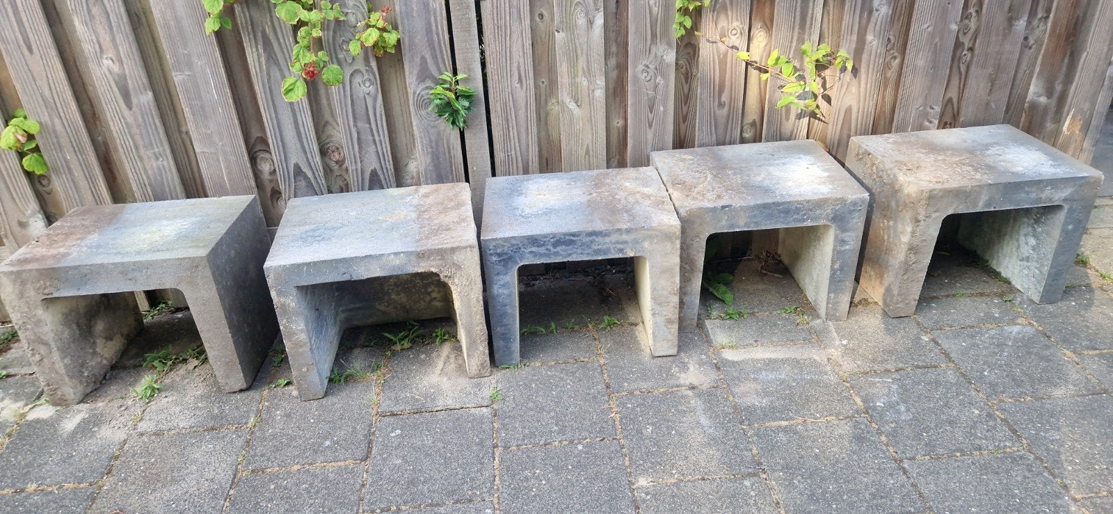 Betonnen bankjes voor in de tuin - 50x40x40 cm, Tuin en Terras, Tuinbanken, Zo goed als nieuw, Overige materialen, Ophalen