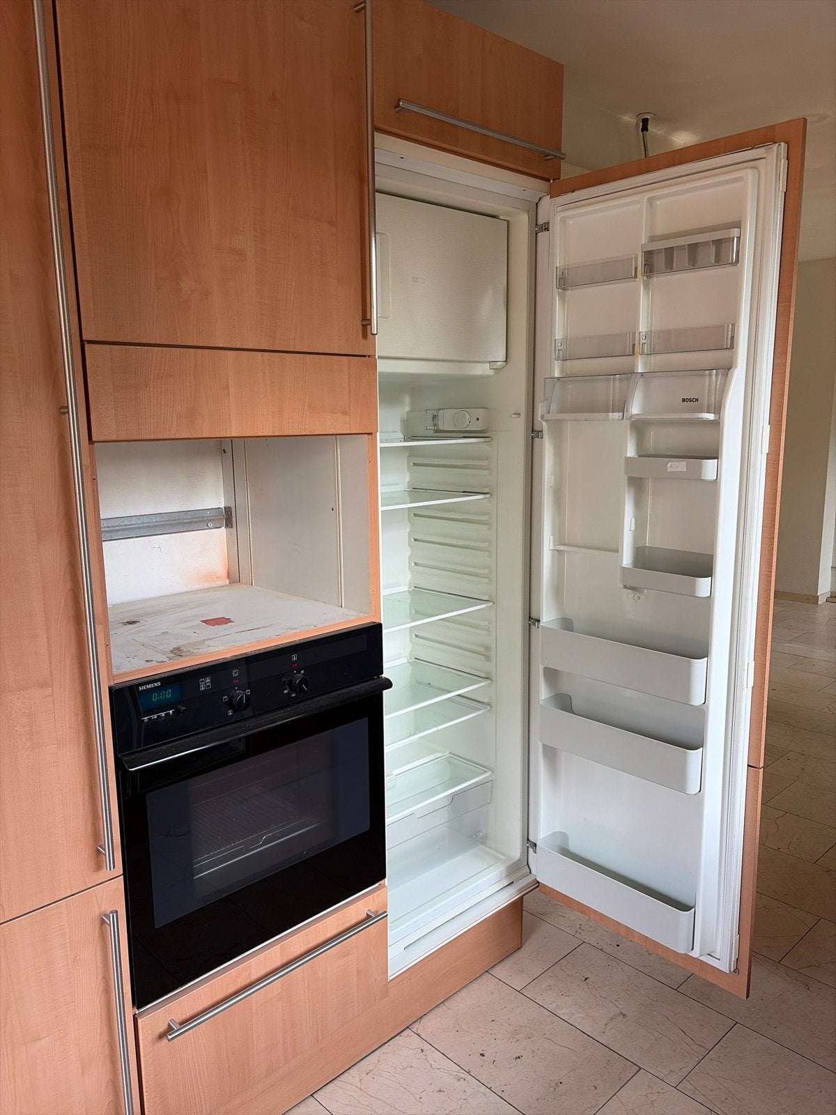 Inbouwkoelkast - Bosch en siemens hete lucht oven, Ophalen, 150 tot 200 liter, Gebruikt, 120 tot 140 cm
