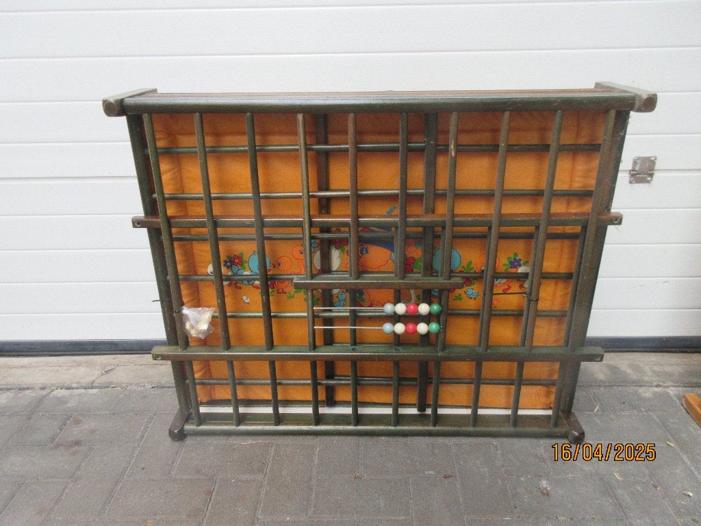 kinderbox donkergroen gebeitst met vintage boxkleed., Ophalen, Gebruikt, Rechthoekig, Boxkleed