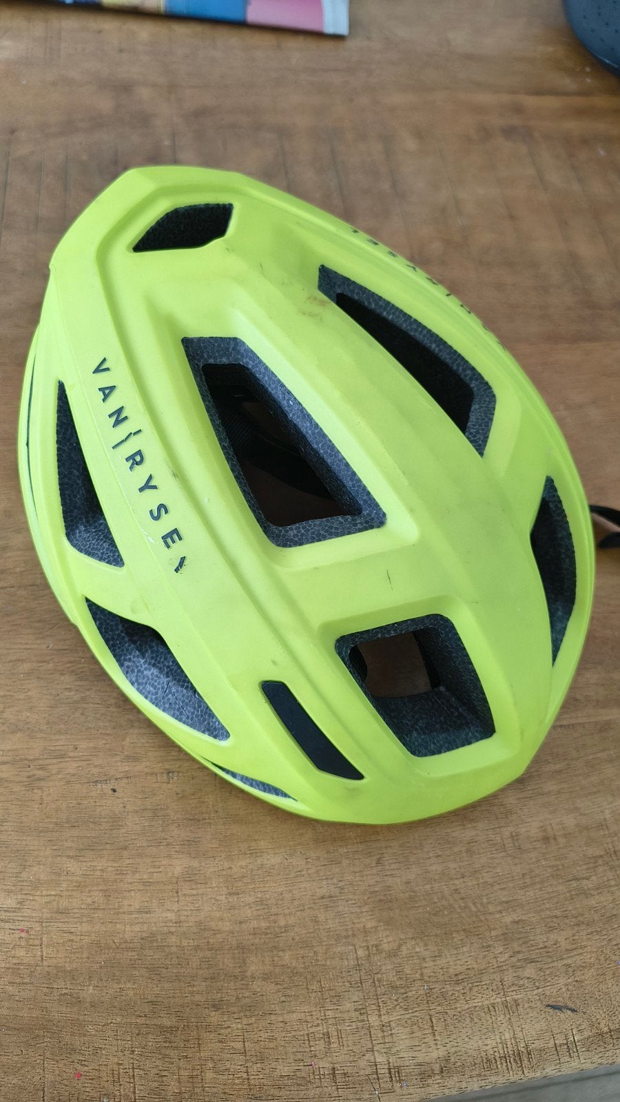 Van Rysel fietshelm - Geel, Fietsen en Brommers, Ophalen, Overige maten, Zo goed als nieuw, Van Rysel
