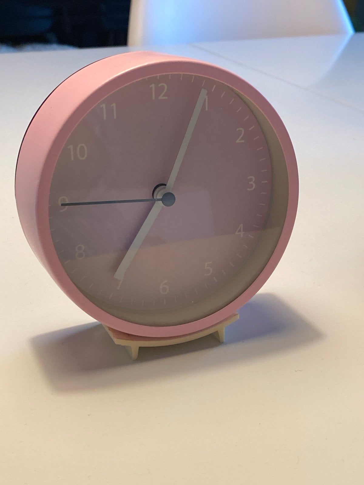 Roze wekker - Analoog - Werkt op batterijen, Gebruikt, Analoog, Werkt op batterijen, Ophalen of Verzenden