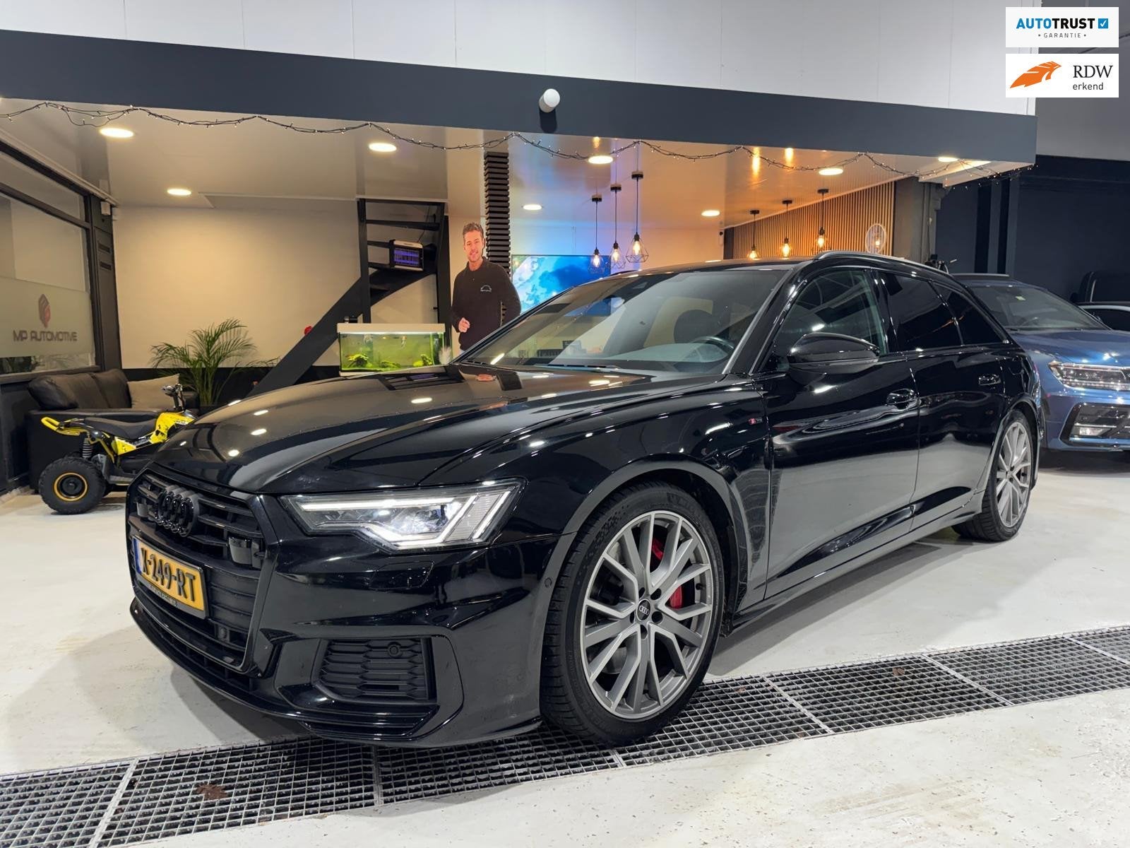 Audi A6 Avant 55 TFSI e 367PK quattro Competition|Matrix|S-L, Auto's, Automaat, Gebruikt, Euro 6, 4 cilinders