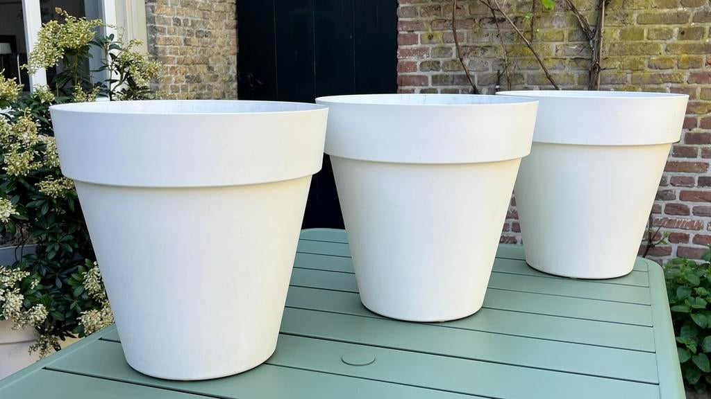 3x Witte kunststof plantenpotten, Ø 34 cm, 18 liter, Kunststof, Gebruikt, Rond, Binnen