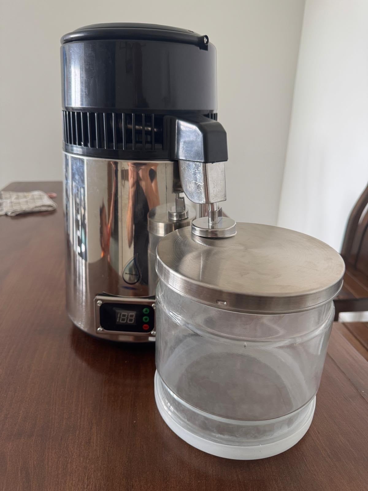 Waterdestilleerder RVS met glazen opvangkan, ., Nieuw, Ophalen of Verzenden, .