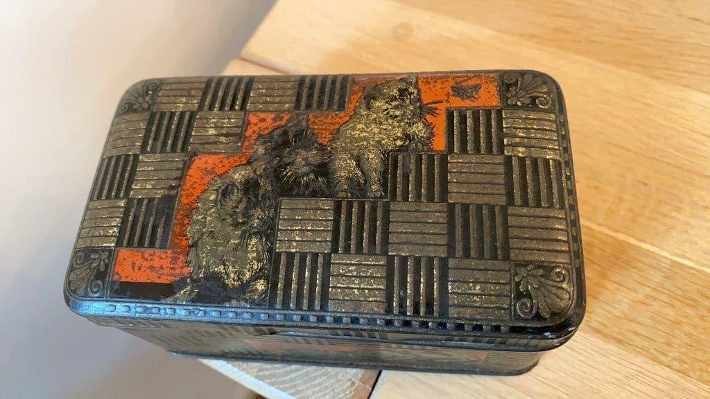 Antiek blik met 3 katten 13,5 x 7,5 x 6cm hoog, Ophalen of Verzenden, Gebruikt, Overige