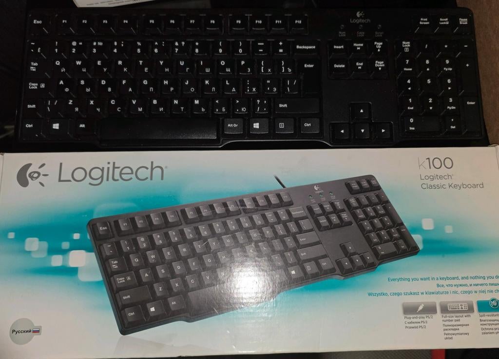 Logitech K100 Toetsenbord - QWERTY & Russisch/Cyrillisch, Computers en Software, Toetsenborden, Ophalen of Verzenden, Zo goed als nieuw