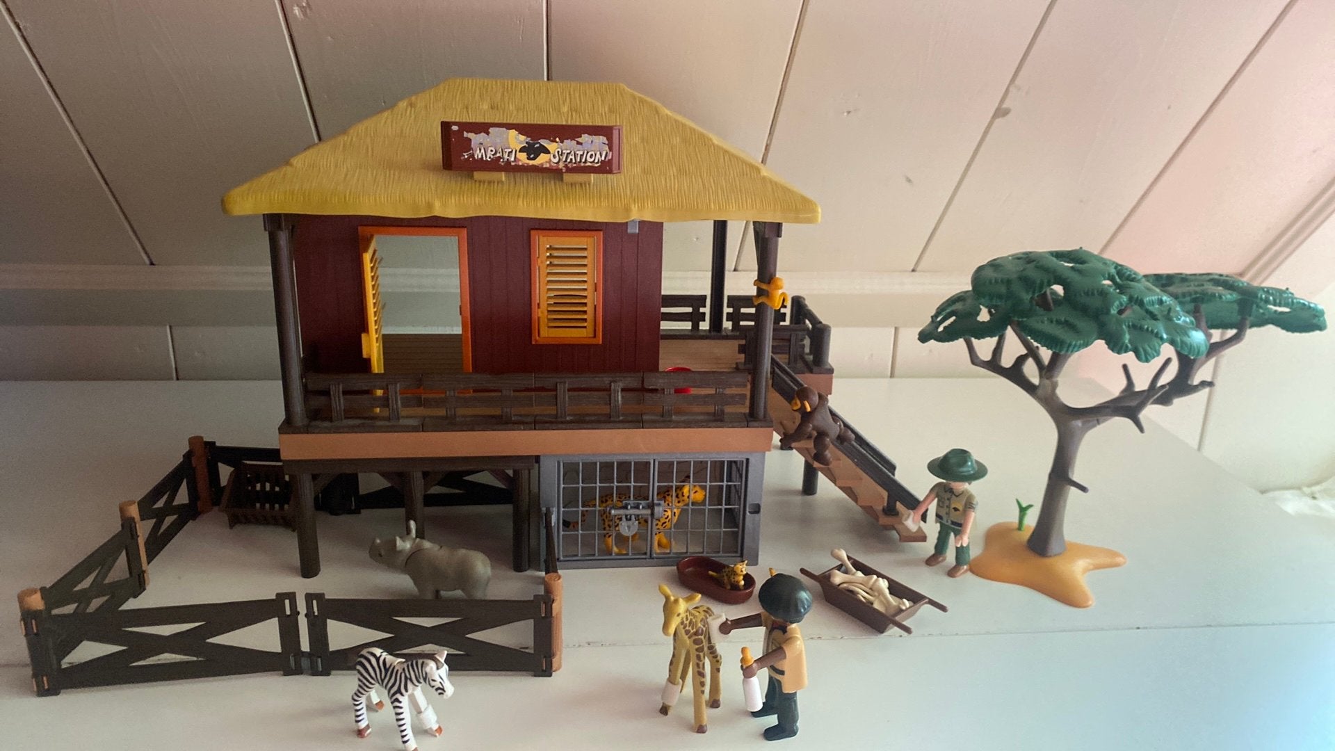 Playmobil safari verzorgingspost nummer 4826, Wild life, Gebruikt, Gebouw, Complete set