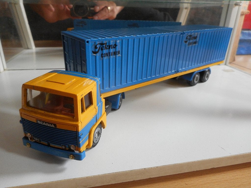 Tekno Scania 141 met Container Trailer, Ophalen of Verzenden, Zo goed als nieuw, Bus of Vrachtwagen, Tekno