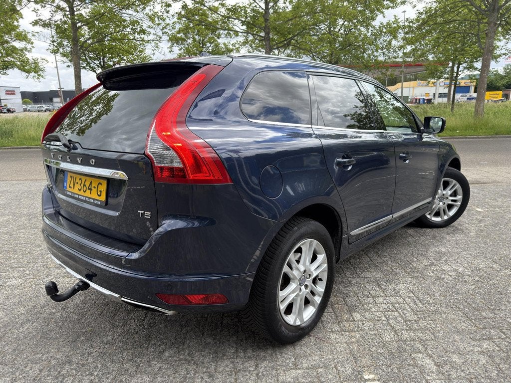 Volvo XC60 2.0 T5 FWD Ocean Race|Keyless|Camera|Trekhaak|Lee, Gebruikt, Euro 6, 4 cilinders, 245 pk