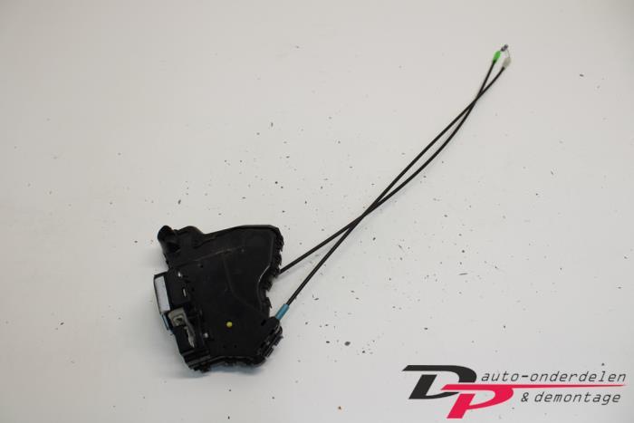 Deurslot Mechaniek 2Deurs rechts van een Toyota IQ, Gebruikt, -, -, Ophalen of Verzenden