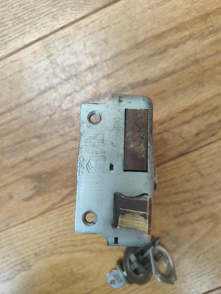 Cisa opleg slot, Ophalen of Verzenden, Gebruikt, IJzer, Slot