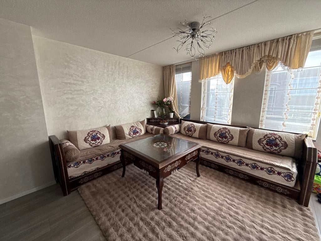 Marokkaanse Sedari met tafel en hoektafel COMPLETE WOONKAMER, Gebruikt, Vierkant, Ophalen of Verzenden, 200 cm of meer