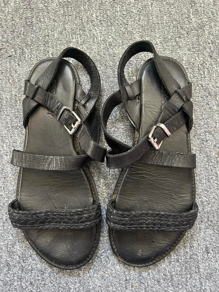 Zwarte leren sandalen met bandjes - maat 36, Kleding | Dames, Ophalen of Verzenden, Gedragen, Zwart, Sandalen of Muiltjes