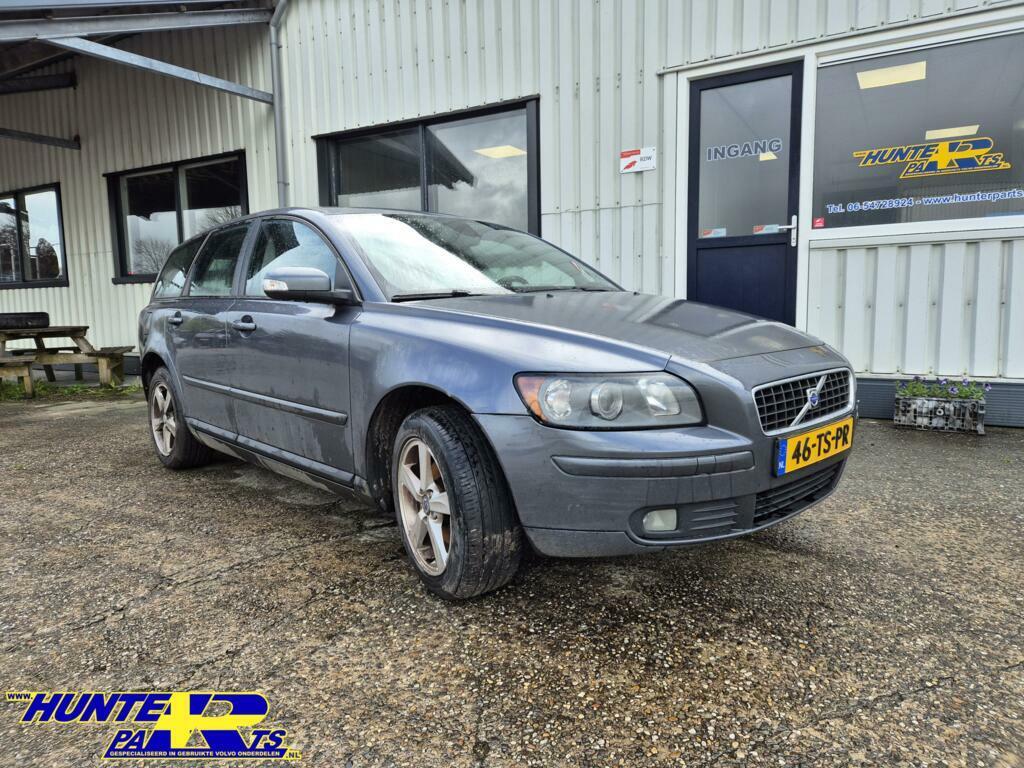 Volvo V50 1.8 Momentum , Kleurcode 455, Gebruikt