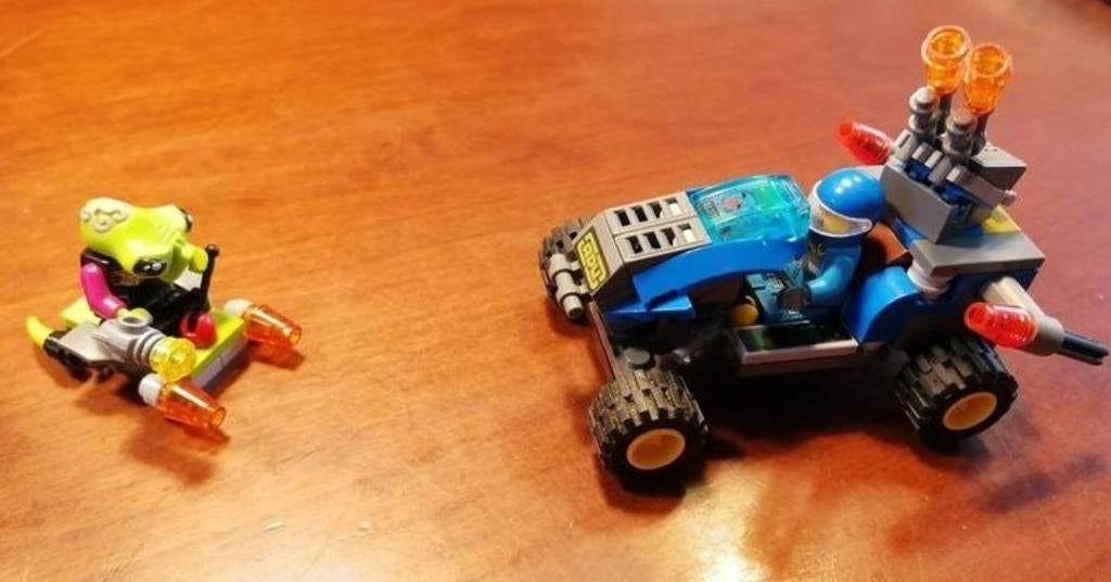 Lego Aliens Conquest 7050, Kinderen en Baby's, Speelgoed | Duplo en Lego, Ophalen of Verzenden, Gebruikt