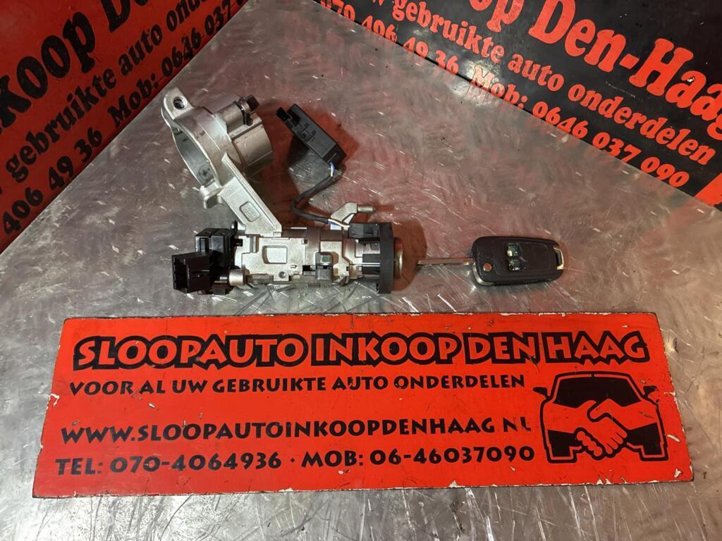Opel Astra Meriva ('09-'15) Contactslot + Sleutel | 20912838, Gebruikt, Opel, Ophalen of Verzenden, Opel