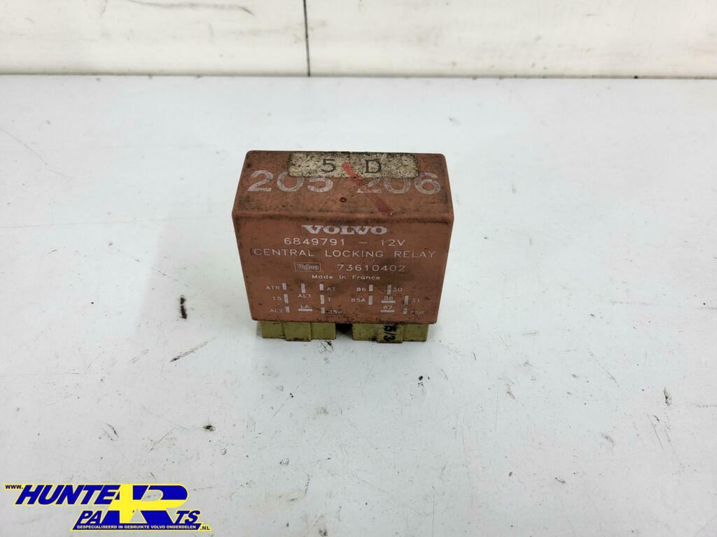 Relais Volvo 850 ('91-'96) 6849791, Gebruikt, Ophalen of Verzenden, Volvo, Volvo