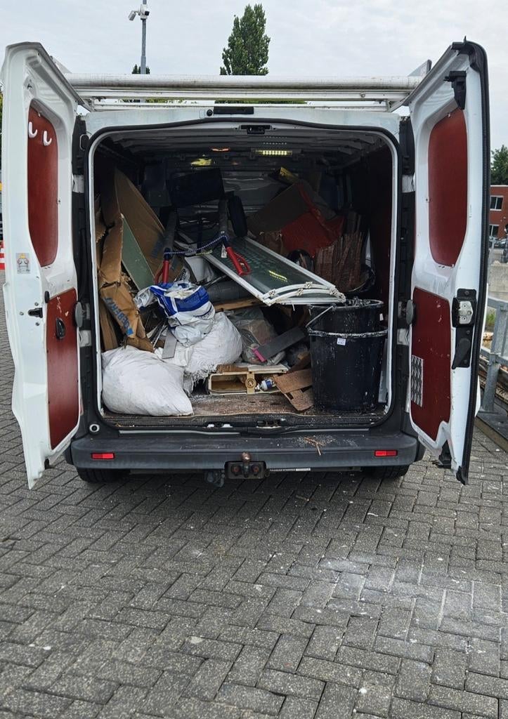 Foto 7 van Chauffeur met bus- Direct beschikbaar