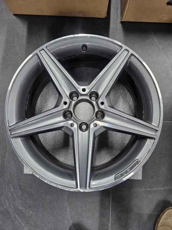 Mercedes Benz C-klasse C63 AMG velg W205, Auto-onderdelen, 18 inch, Gebruikt, Velg(en), Onbekend