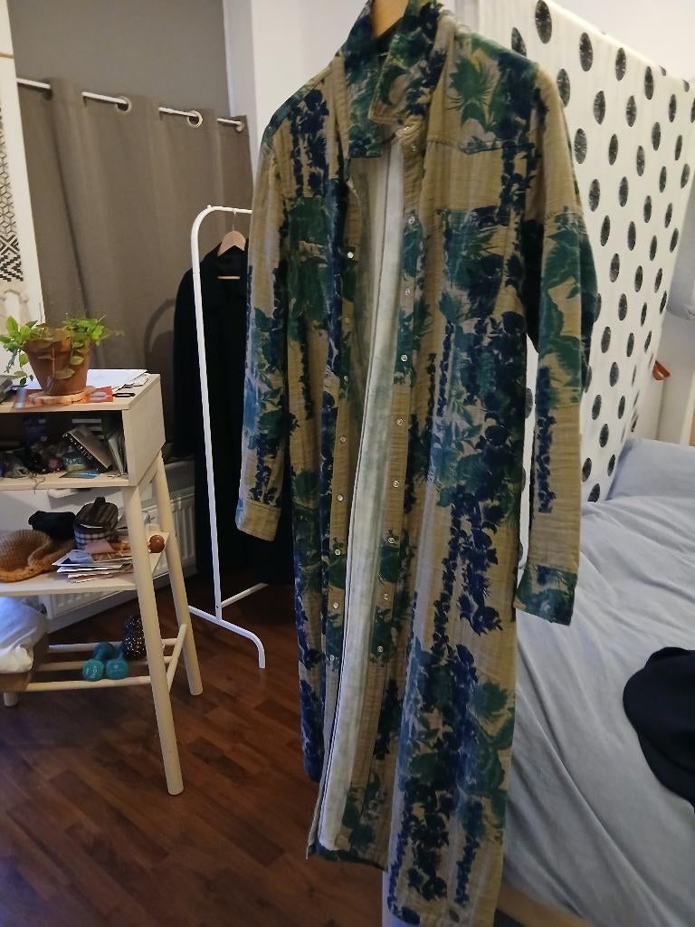 Jurk/ Robe, Ophalen, Maat 42/44 (L), Zo goed als nieuw, Onder de knie