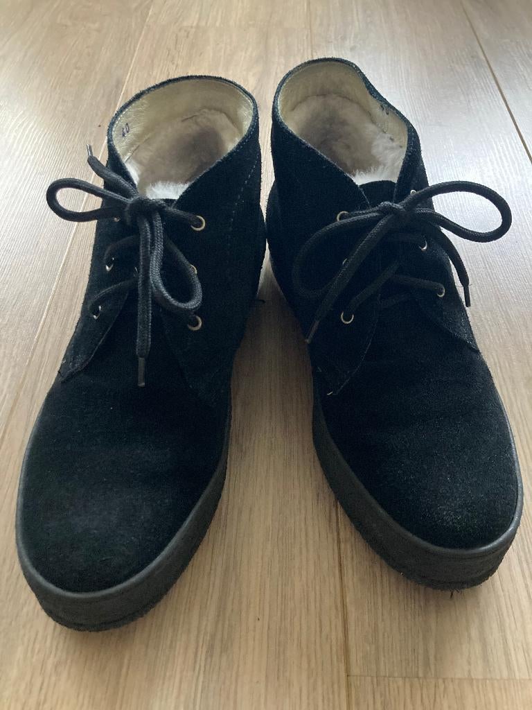 Zwart suède enkellaarsjes/schoenen - Ammann, Kleding | Dames, Schoenen, Ammann, Zwart, Lage of Enkellaarzen, Ophalen of Verzenden