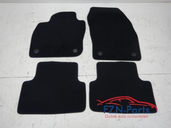VW T-Cross 2GM Mattenset Compleet, Auto-onderdelen, Interieur en Bekleding, Ophalen of Verzenden, Gebruikt
