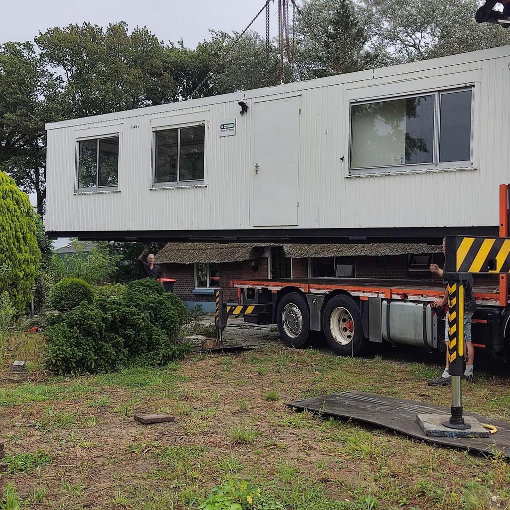 Woonunit / Chalet te huur van 12x3 met 2 slaapkamers, Ophalen of Verzenden