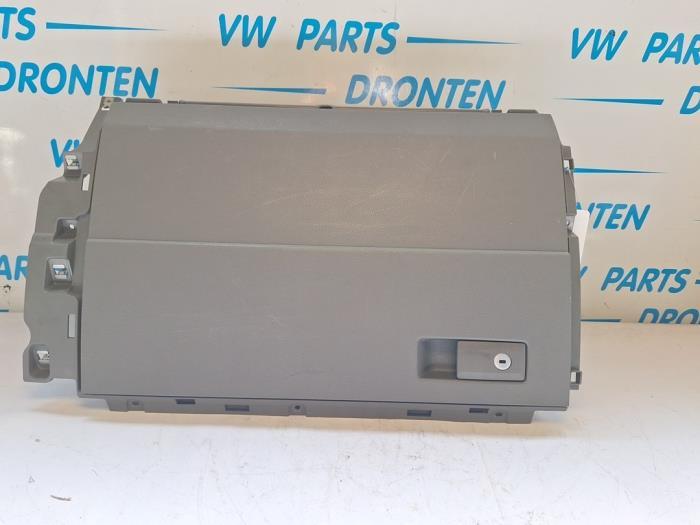 Dashboardkastje van een Volkswagen Crafter, Auto-onderdelen, Dashboard en Schakelaars, Gebruikt, -, -, -