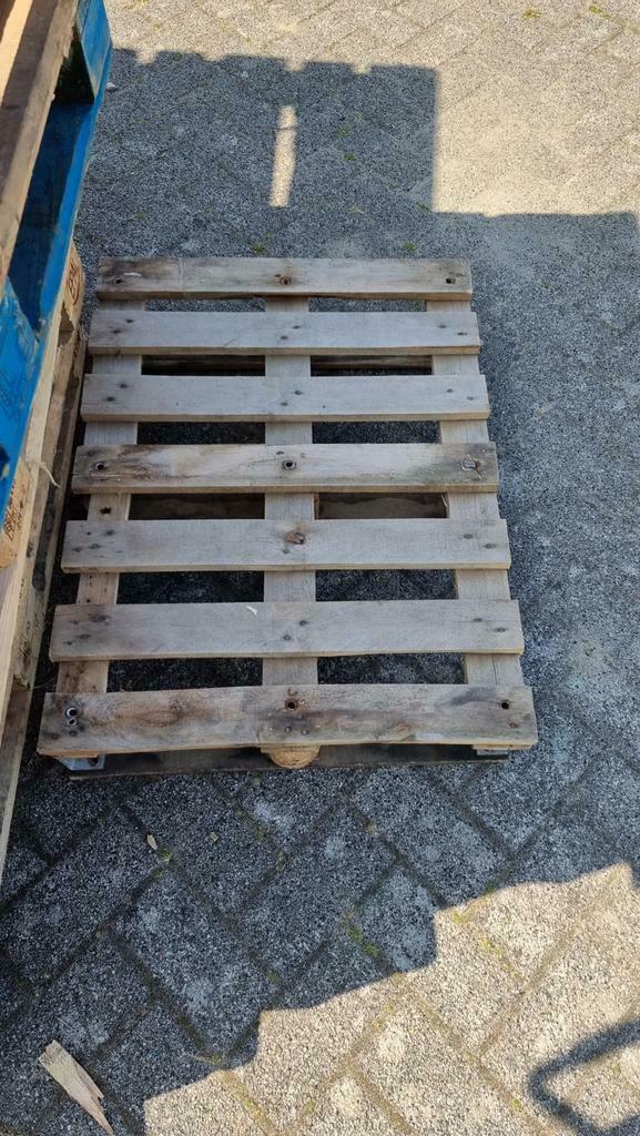 PALLETS, zie beschrijving voor meer informatie, Ophalen