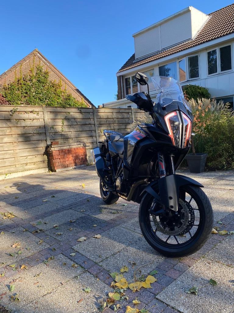 KTM 1290 Super Adventure S, 2 cilinders, Motorrijbewijs A, 1301 cc, Particulier