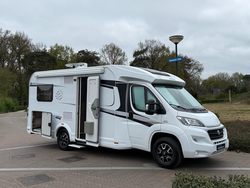 Sky Ti 650 MF-Fransbed-hoekkeuken-XL zithoek-2016-Izgst!!, Bedrijf, Diesel, 6 tot 7 meter, Tot en met 4