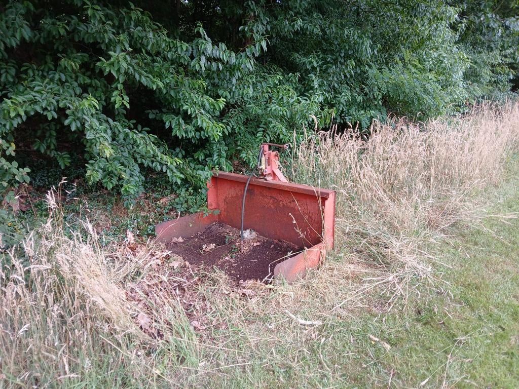 Hefmast, grondbak en houtklover, Ophalen