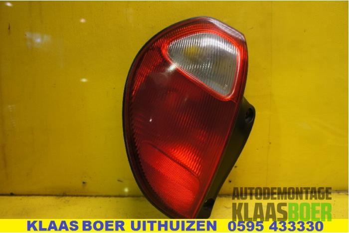 Achterlicht links van een Daihatsu Sirion, Gebruikt, Daihatsu, -, -