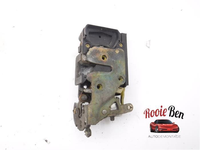 Deurslot Mechaniek 2Deurs rechts van een Chevrolet S10, Gebruikt, -, Ophalen of Verzenden, -