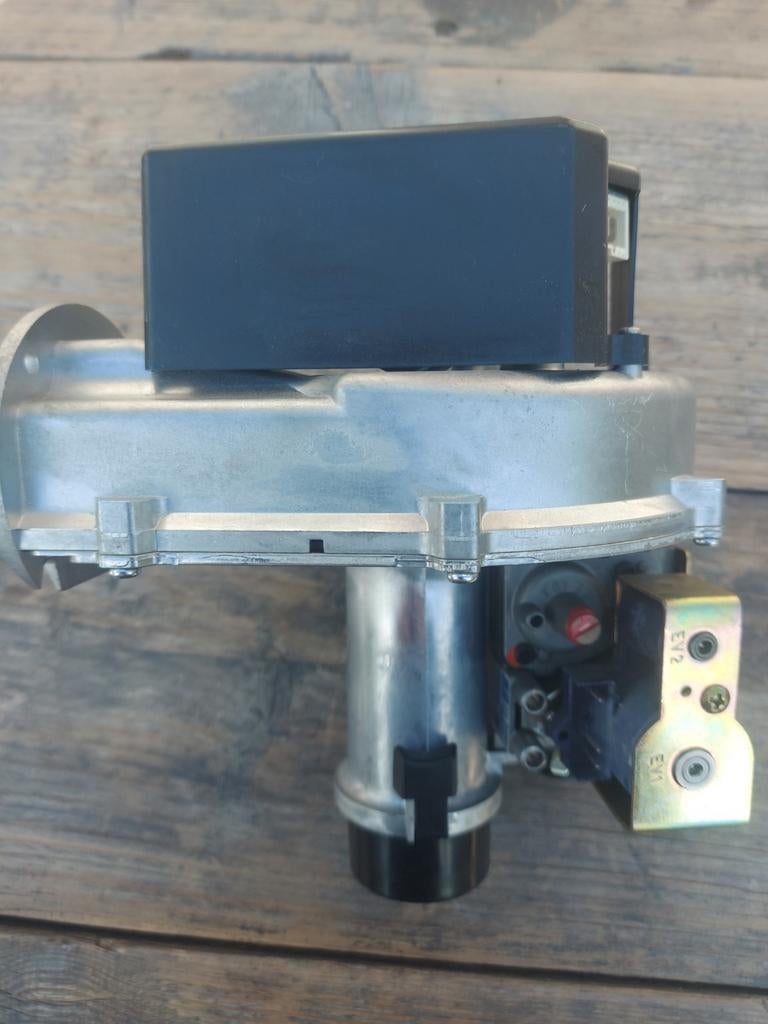 nefit smartline ventilator inclusief gasblok 7099387/73639, Ophalen of Verzenden, Gebruikt