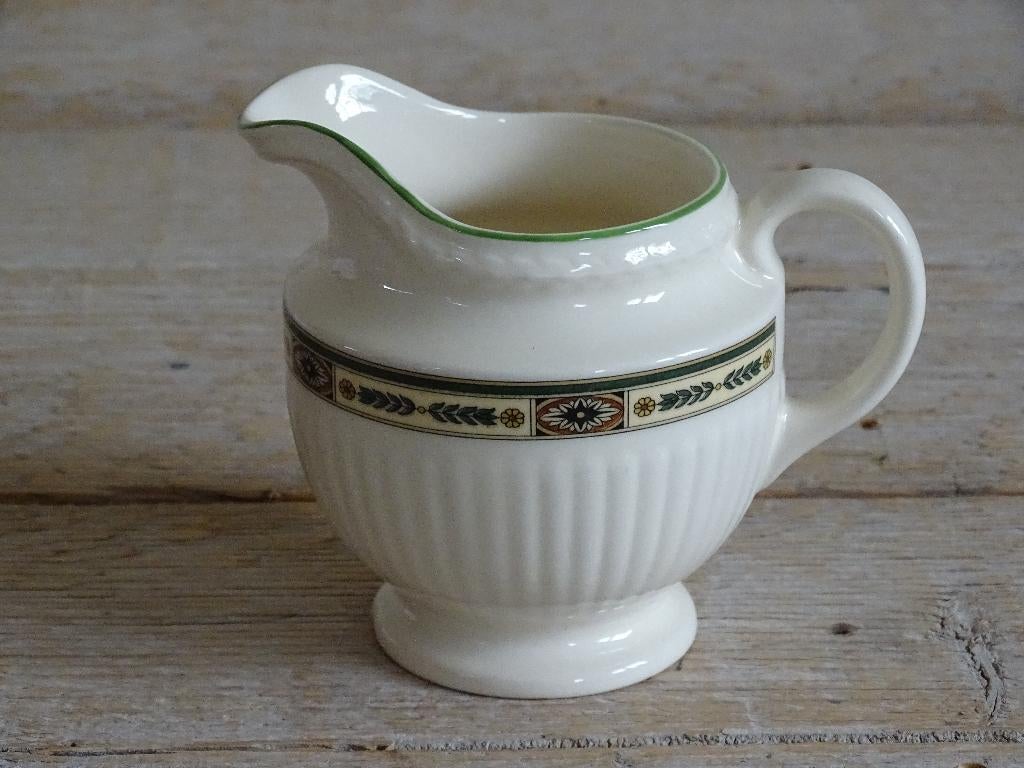 Servies, Wedgwood, Queen's Ware, CARLTON, zo goed als nieuw, Antiek en Kunst, Antiek | Servies los, Ophalen of Verzenden