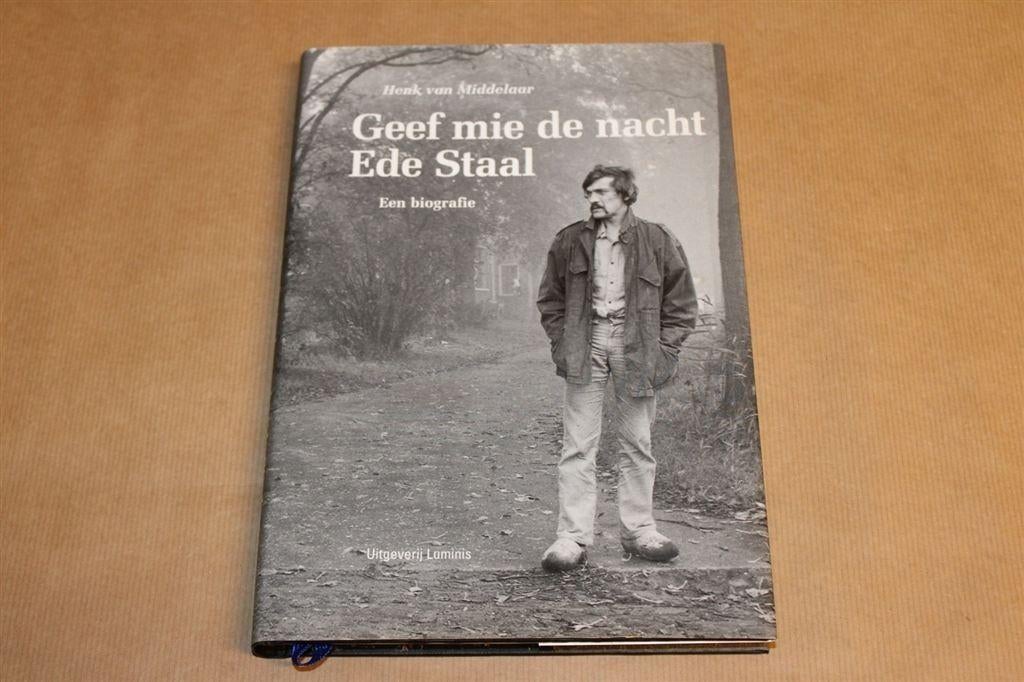 Geef mie de nacht Ede Staal : een biografie / Henk van Midde, Boeken, Ophalen of Verzenden, Zo goed als nieuw, Sport