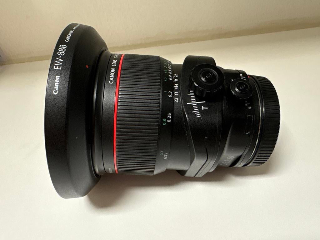 Canon TS-E 24mm f/3.5L II Tilt-Shift Lens, Audio, Tv en Foto, Fotografie | Lenzen en Objectieven, Zo goed als nieuw, Ophalen
