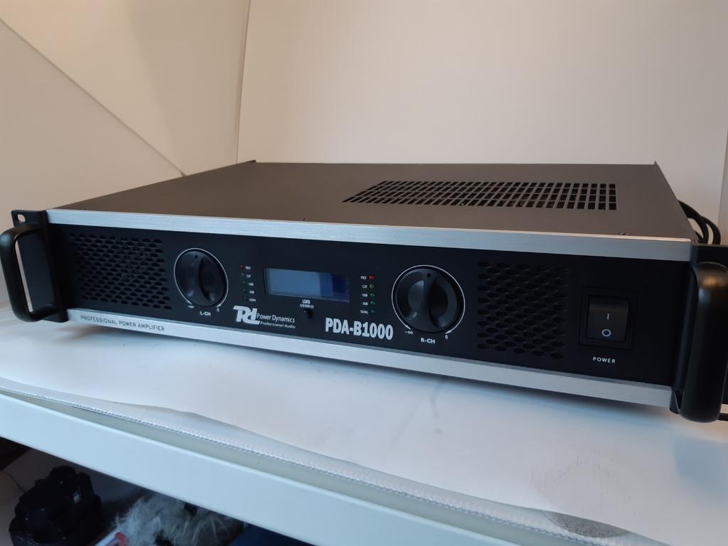 Power Dynamics PDA-B1000 eindversterker, Gebruikt, 120 watt of meer, Stereo, Ophalen