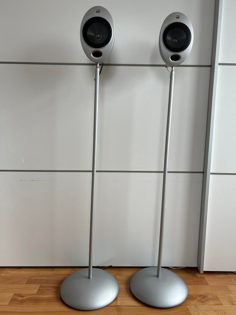KEF KHT2005 'eitjes' speakers met stand, Audio, Tv en Foto, Luidsprekers, Ophalen of Verzenden, Gebruikt, Front, Rear of Stereo speakers