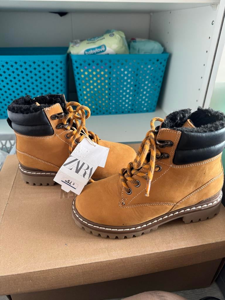 Zara schoenen - Maat 30 - Nieuw, Ophalen of Verzenden, Nieuw, Jongen of Meisje, Schoenen