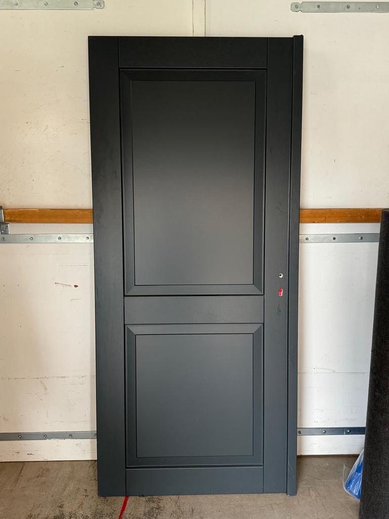 Dubbele garagedeur WK3502, Doe-het-zelf en Verbouw, Deuren en Horren, Ophalen, Garagedeur, Zo goed als nieuw, 120 cm of meer