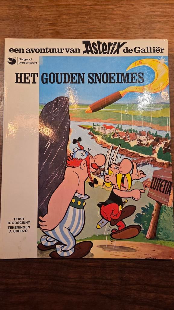 Asterix Het Gouden Snoeimes - 1962 - Goede Staat, Boeken, Stripboeken, Ophalen of Verzenden