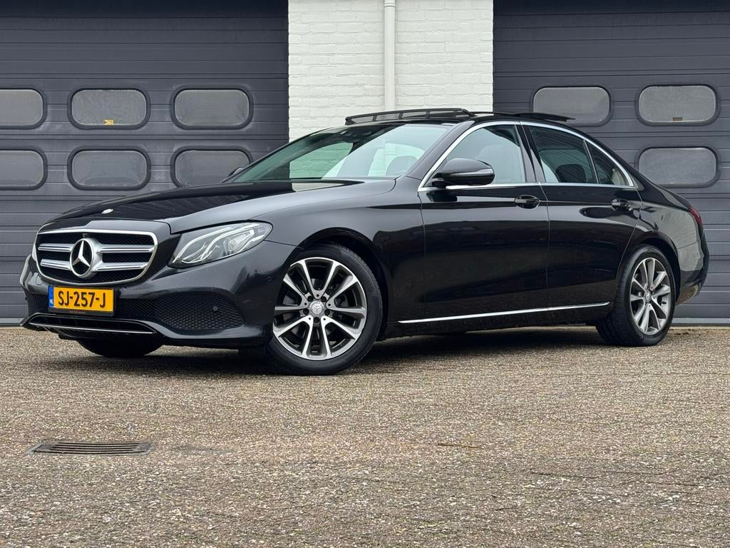 Mercedes-Benz E-Klasse E220 D PANO 360 SFEER LED LEDER BURME, Auto's, Mercedes-Benz, Automaat, Achterwielaandrijving, 4 cilinders